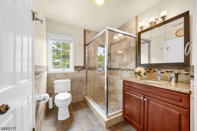 15 Nuthatcher Ct