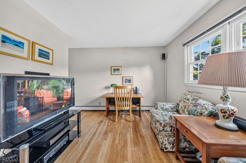 13 Friar Way