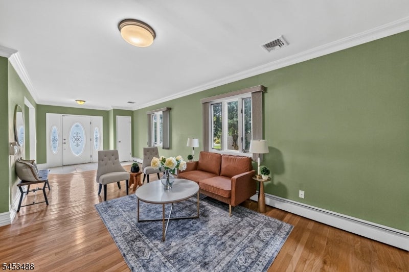 163 Oldham Rd