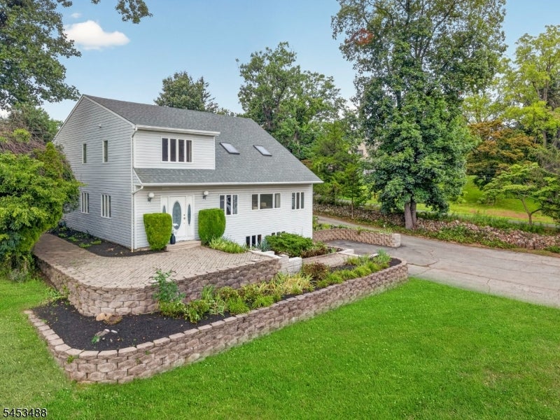 163 Oldham Rd