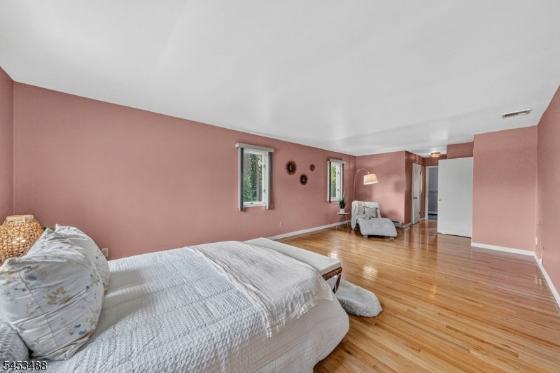 163 Oldham Rd