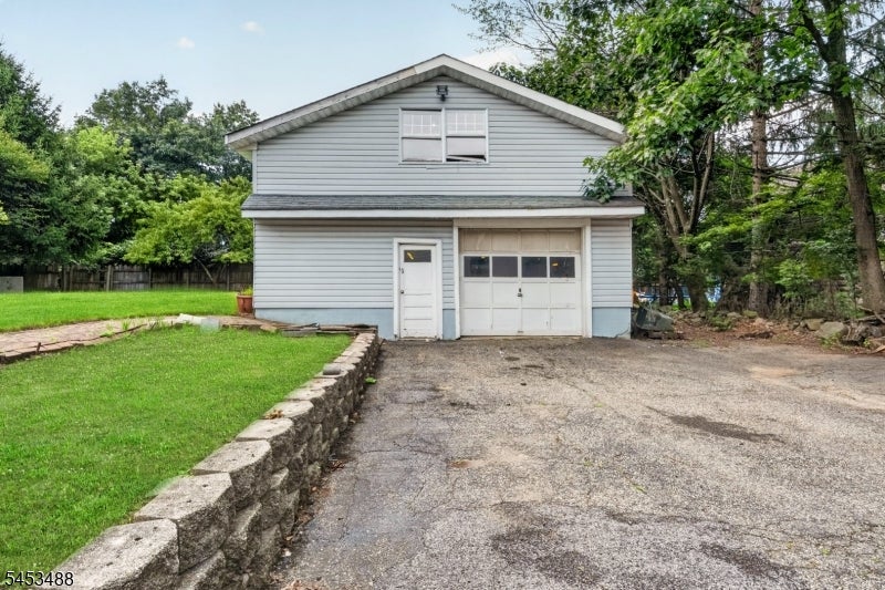 163 Oldham Rd