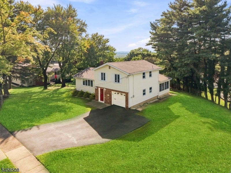 33 Waling Dr