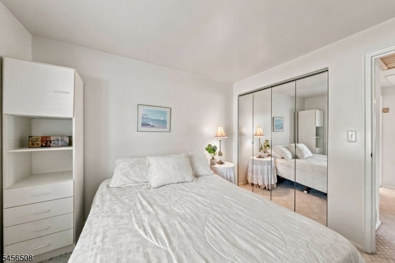 33 Waling Dr