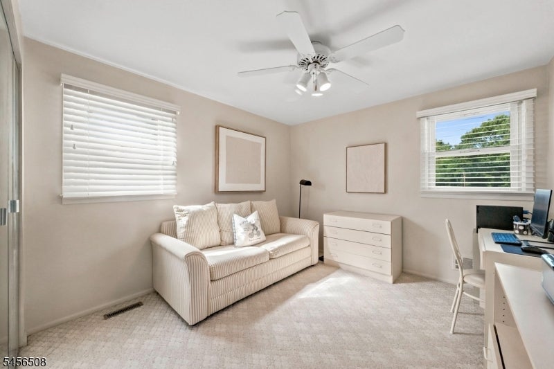 33 Waling Dr