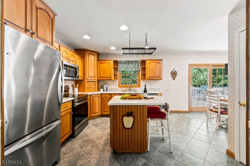 18 Fox Hollow Ct