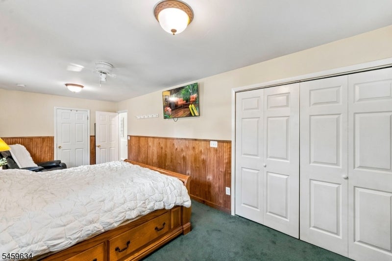 18 Fox Hollow Ct