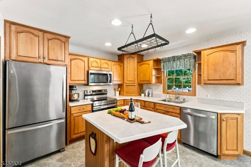 18 Fox Hollow Ct