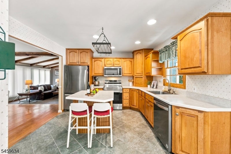 18 Fox Hollow Ct