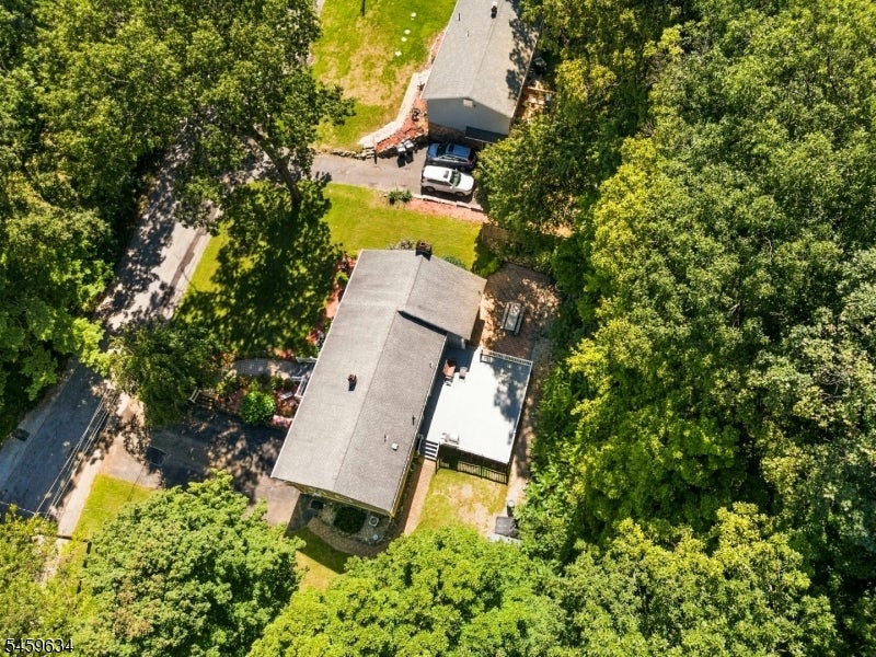 18 Fox Hollow Ct