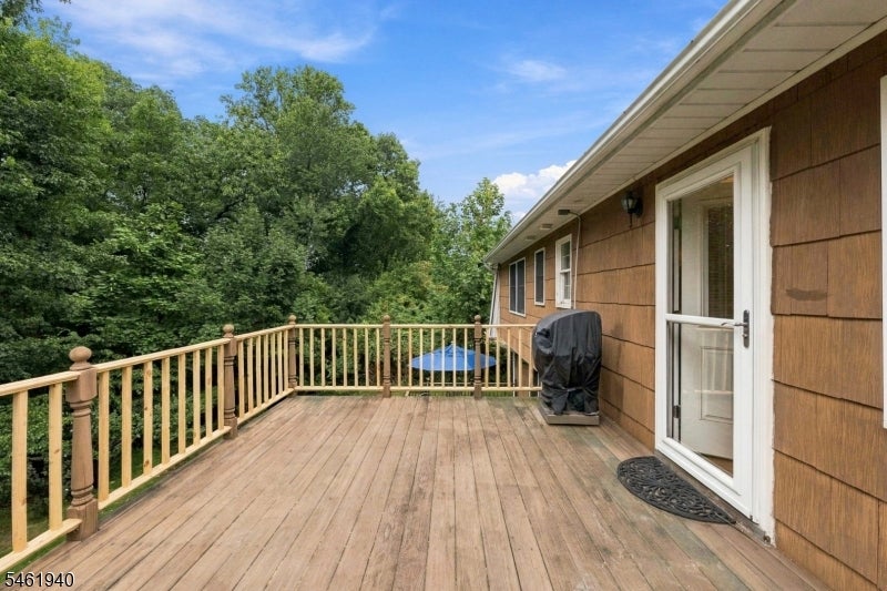 61 Geoffrey Way