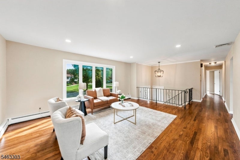 22 Marguerite Ln