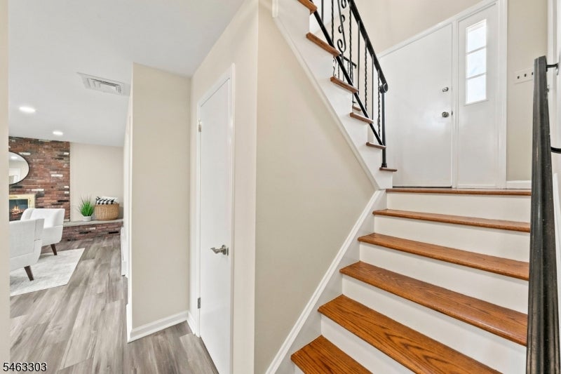 22 Marguerite Ln