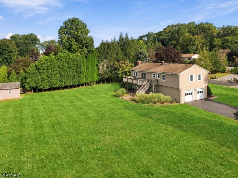 22 Marguerite Ln
