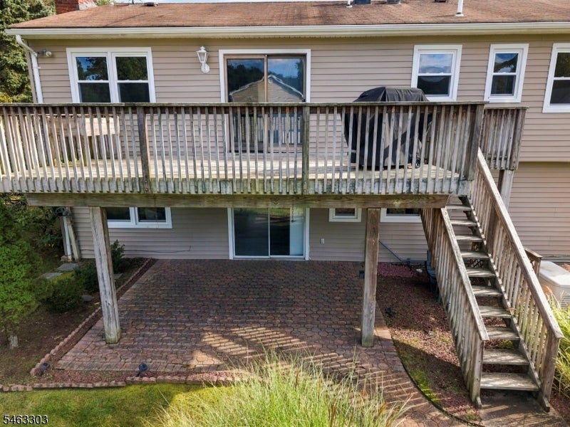 22 Marguerite Ln