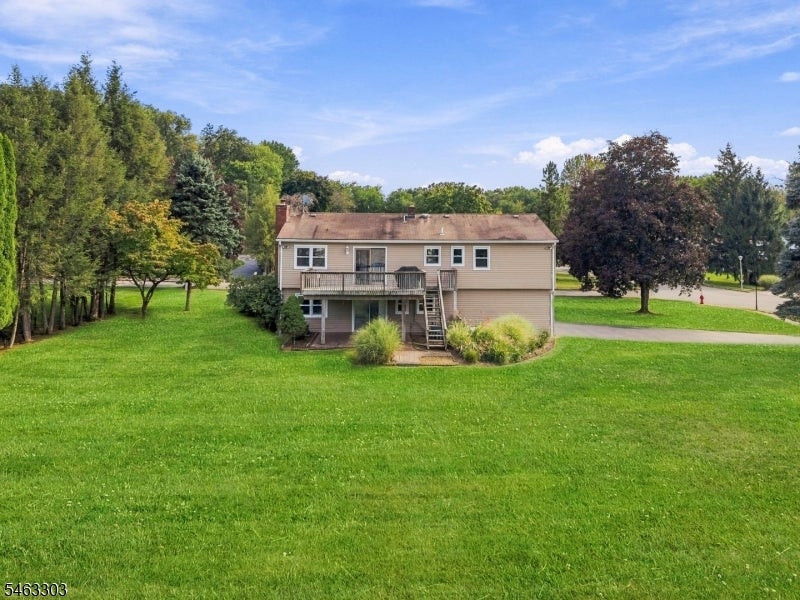 22 Marguerite Ln