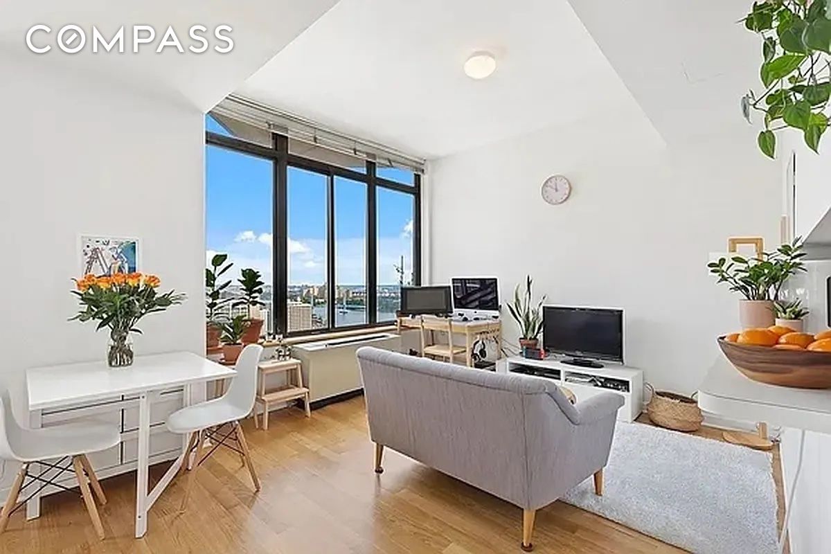 300 E 93rd Street 28D