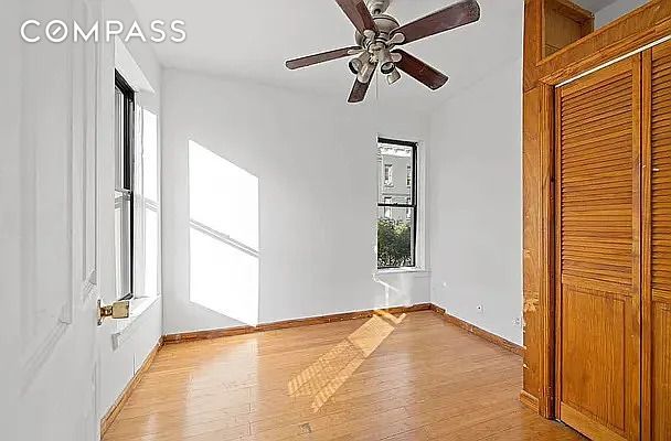 402 E 69th Street 14