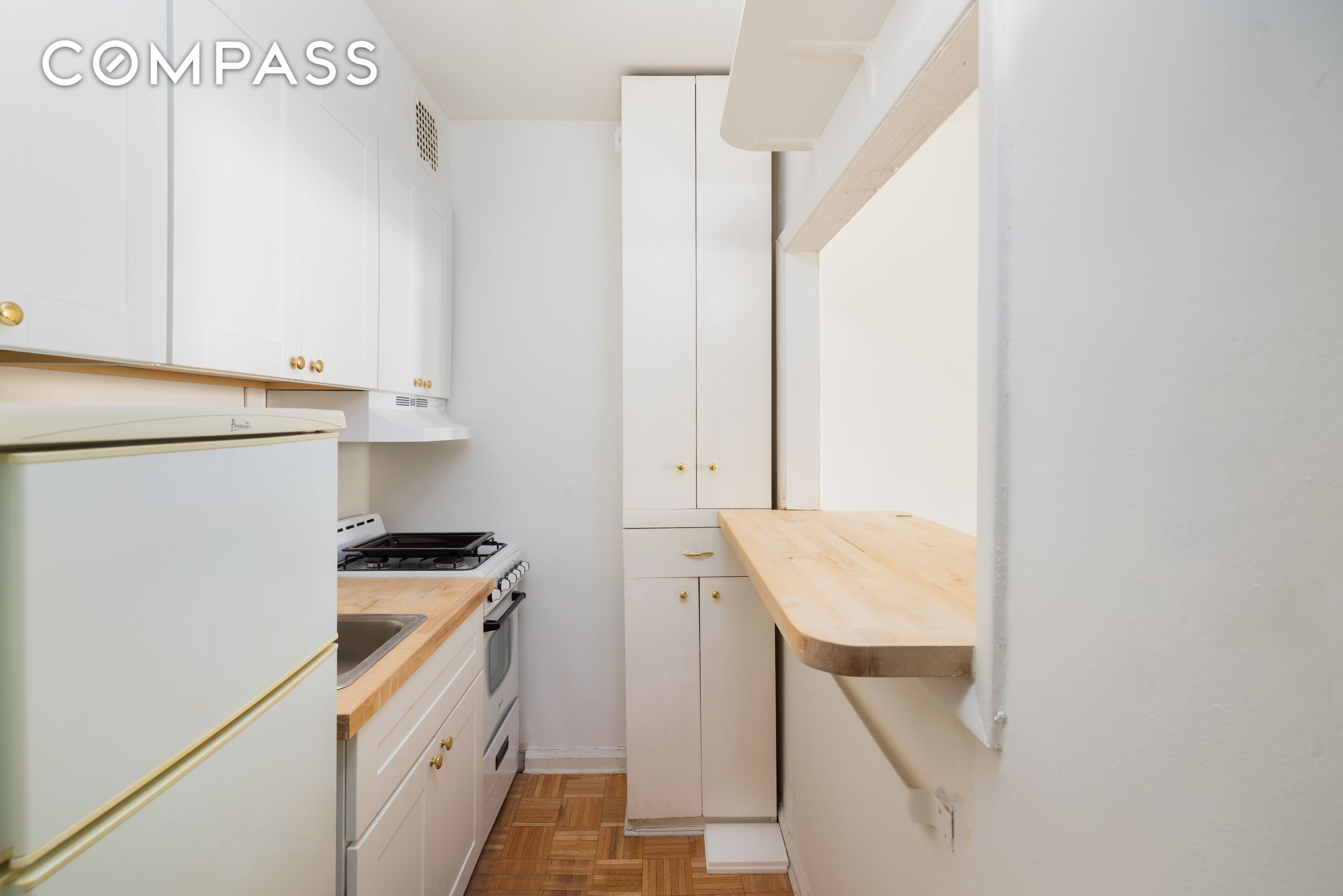 321 E 71st Street 5E