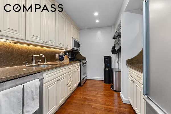 1 W 67th Street 2M