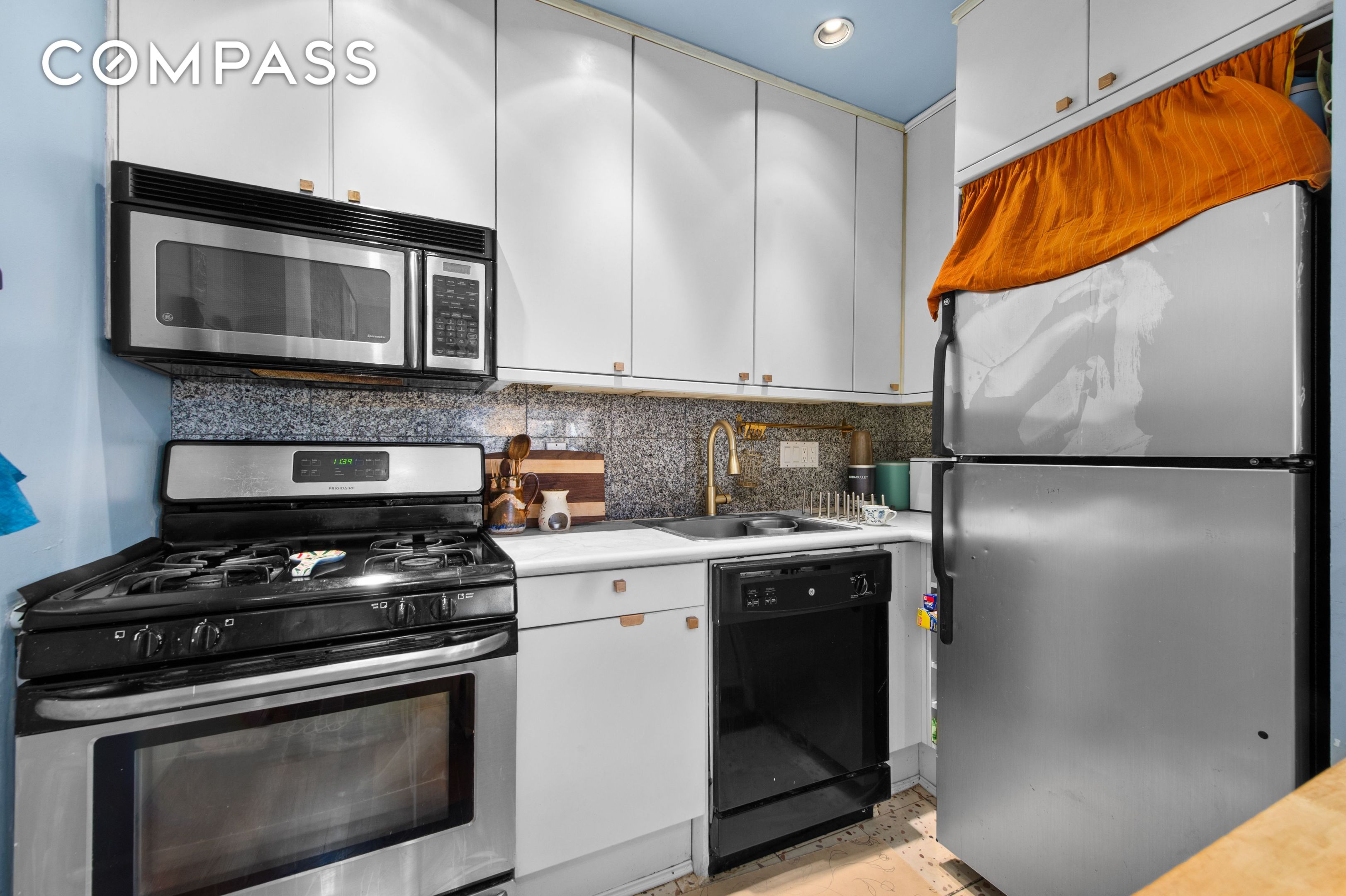 261 W 71st Street 8
