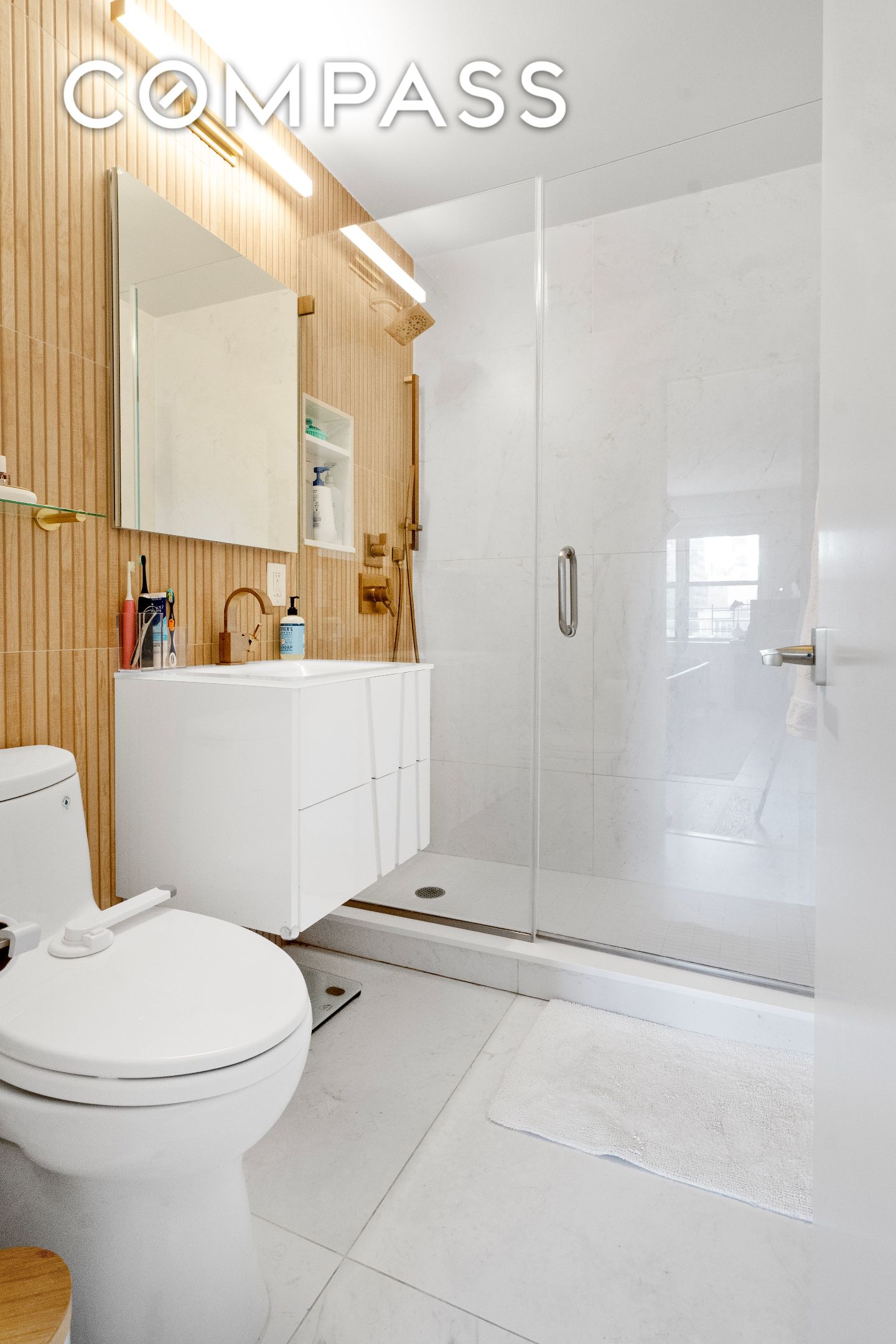 370 E 76th Street A801