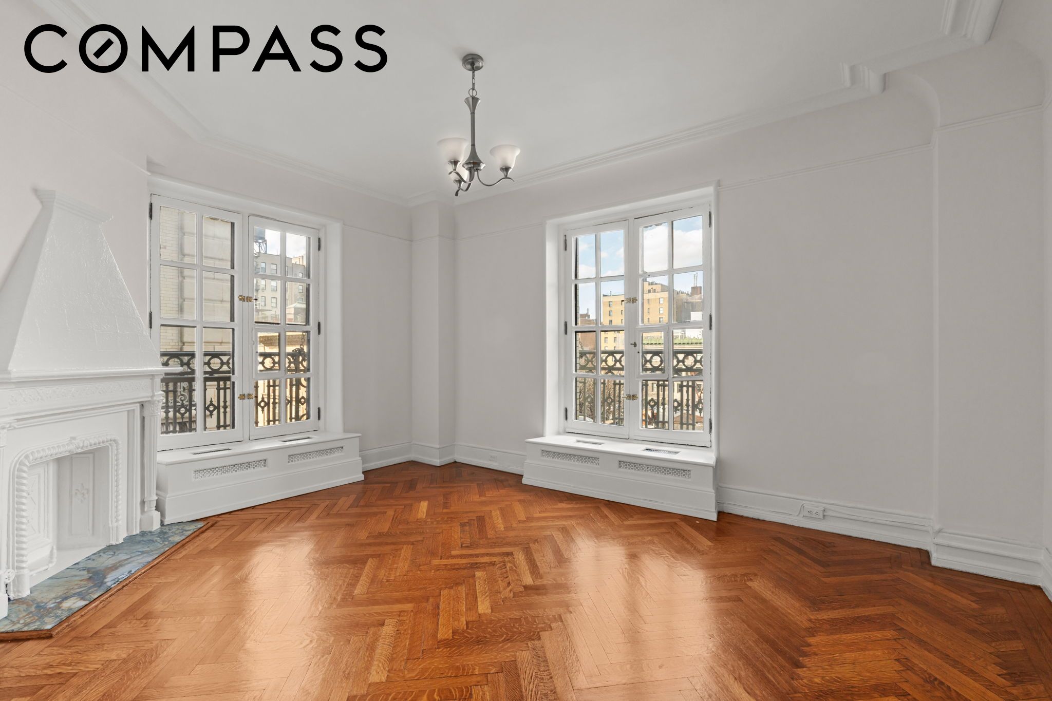 2109 Broadway 8137