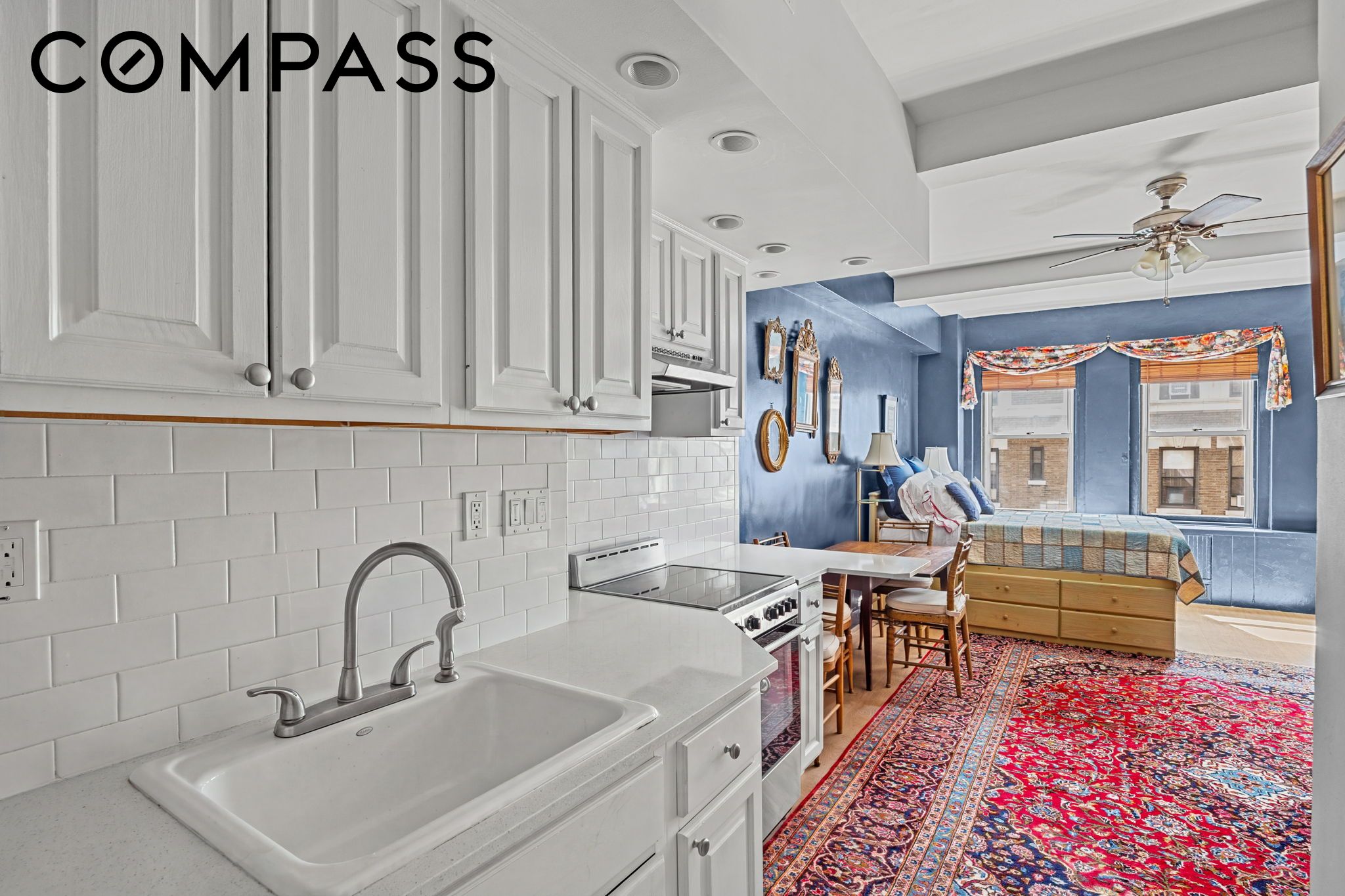 310 Riverside Drive 1011