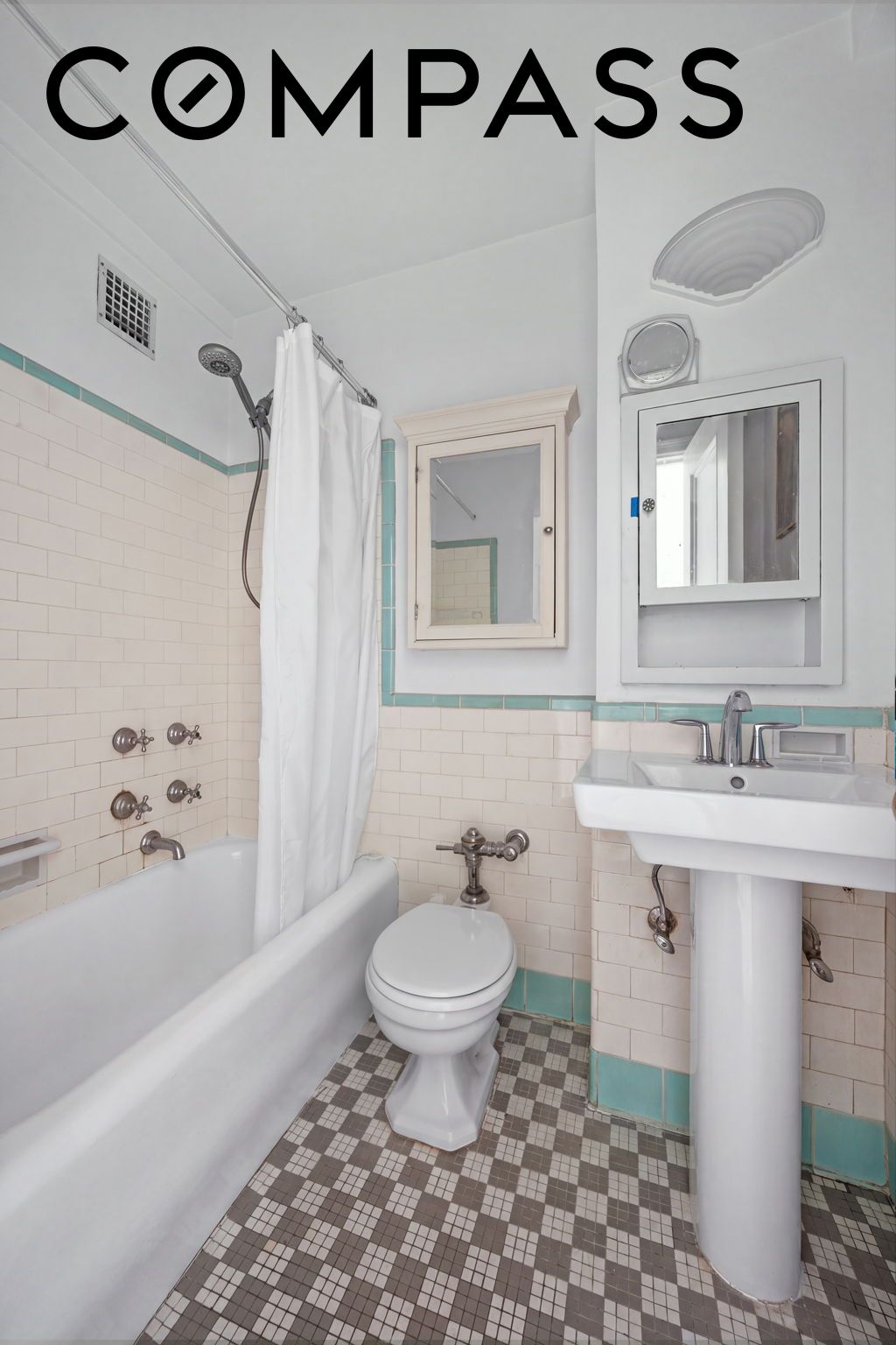 310 Riverside Drive 1011