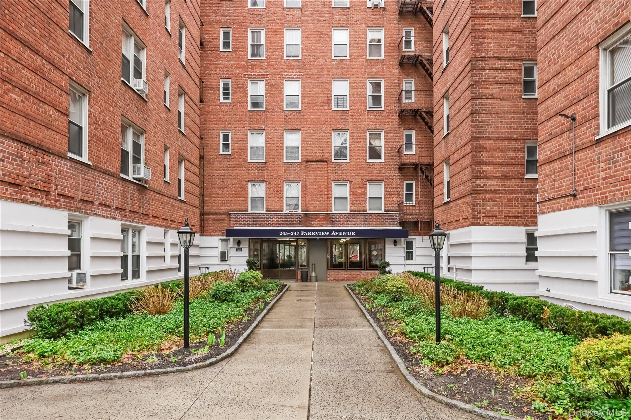 247 Parkview Road Unit: 5J