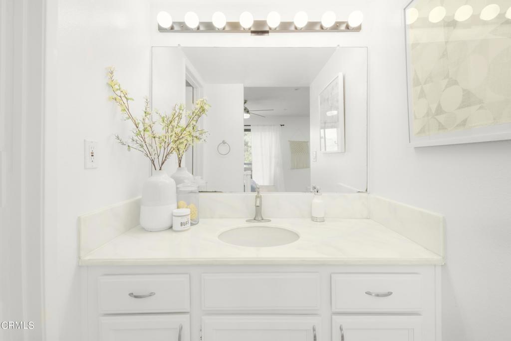 100 N Electric Avenue 21