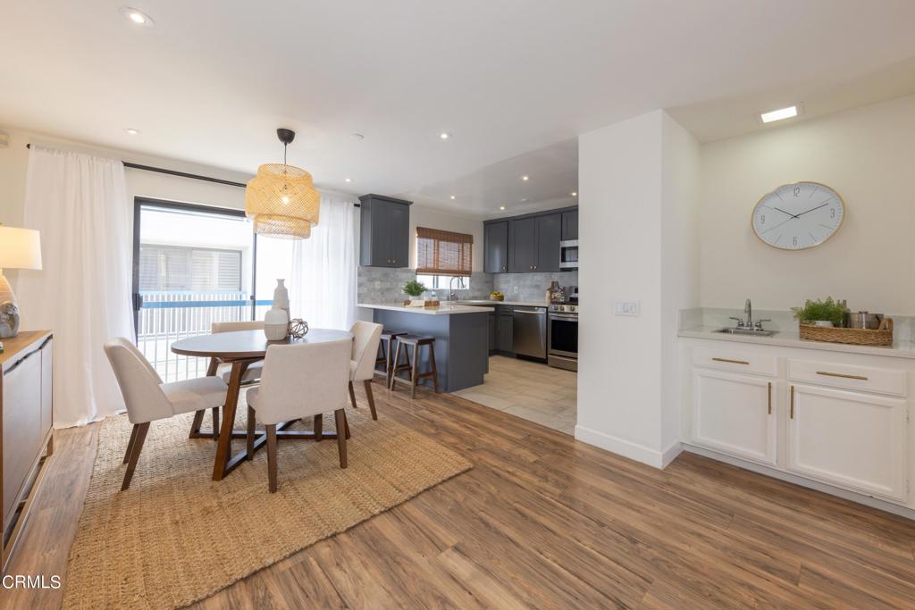 100 N Electric Avenue 21