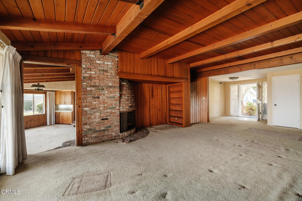 5207 Veronica Street