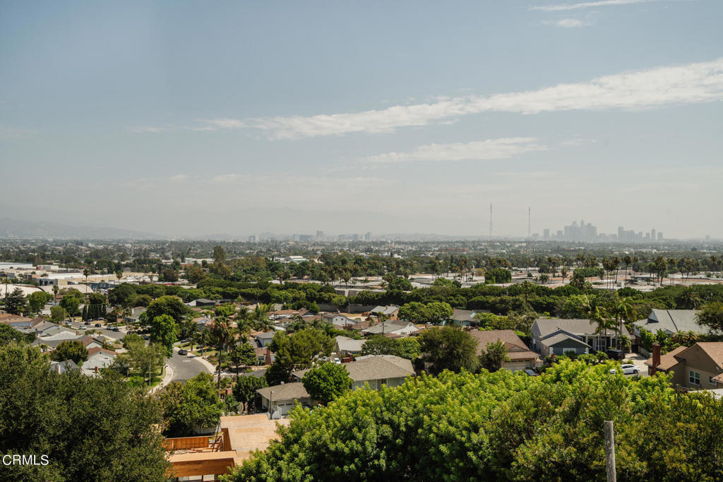 5207 Veronica Street