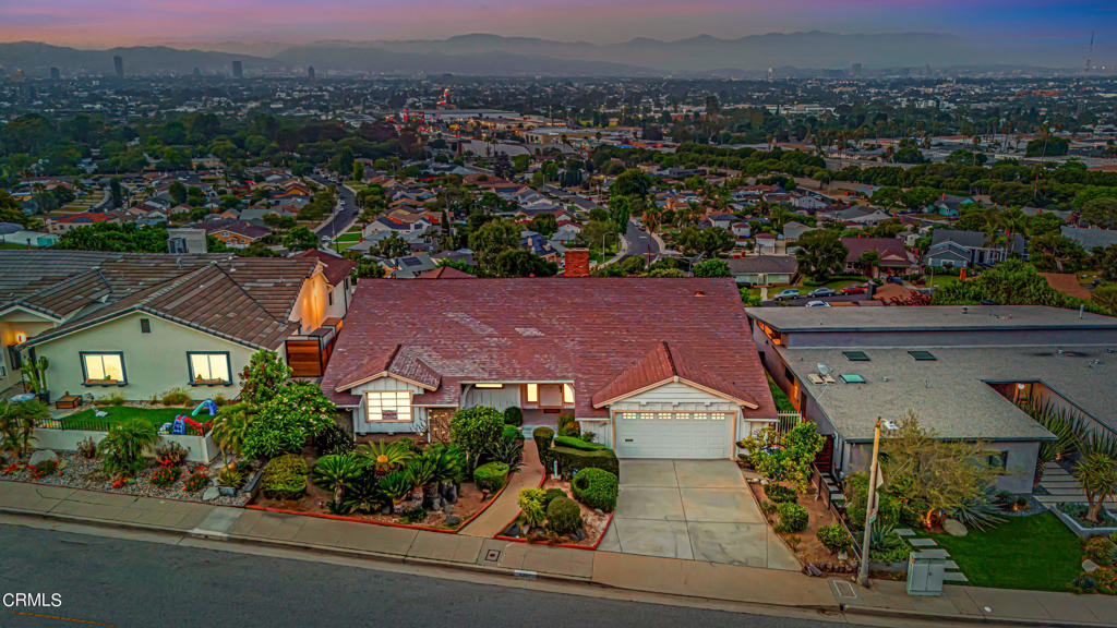 5207 Veronica Street