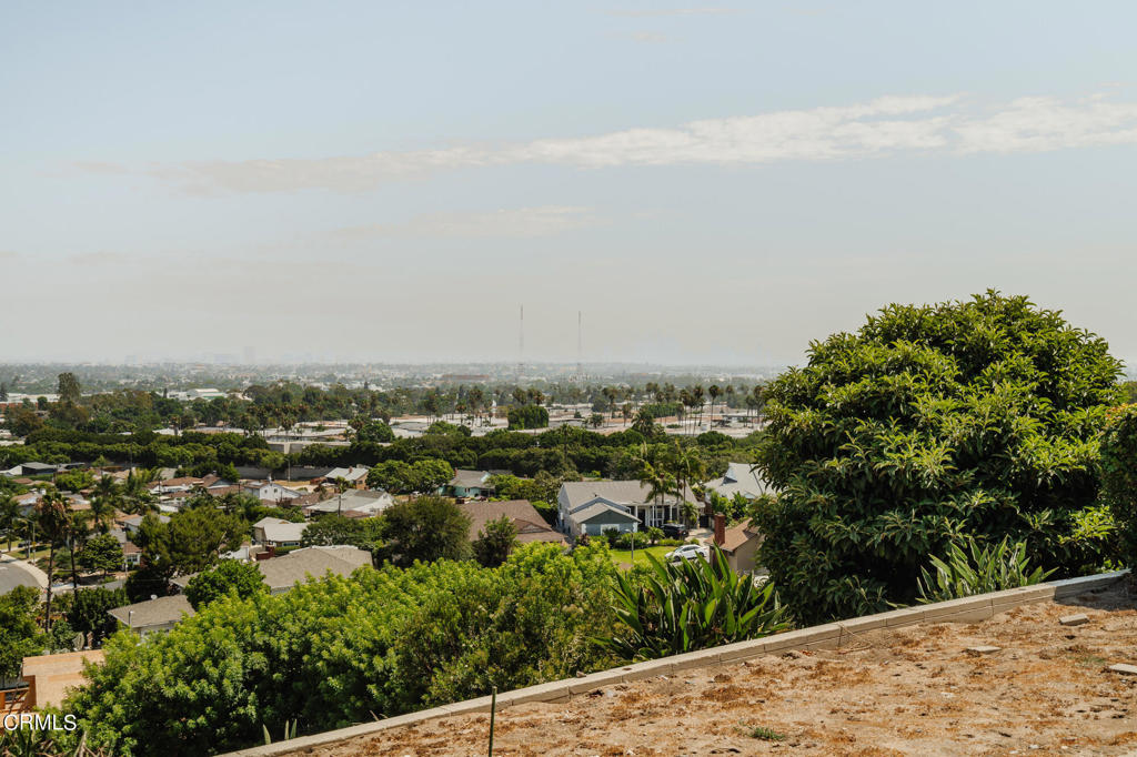 5207 Veronica Street