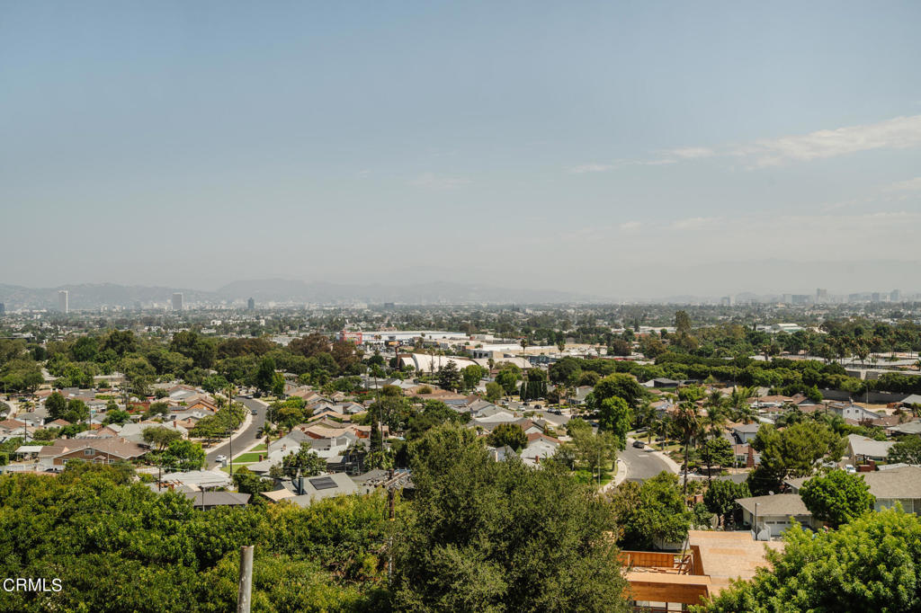 5207 Veronica Street