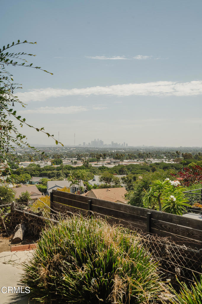 5207 Veronica Street