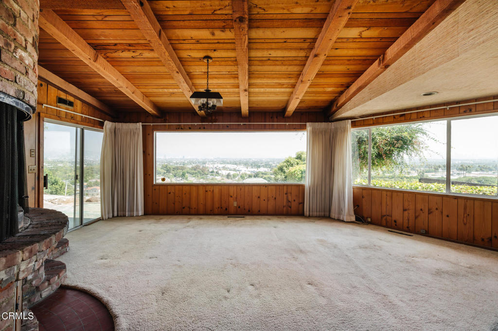 5207 Veronica Street