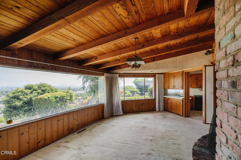 5207 Veronica Street