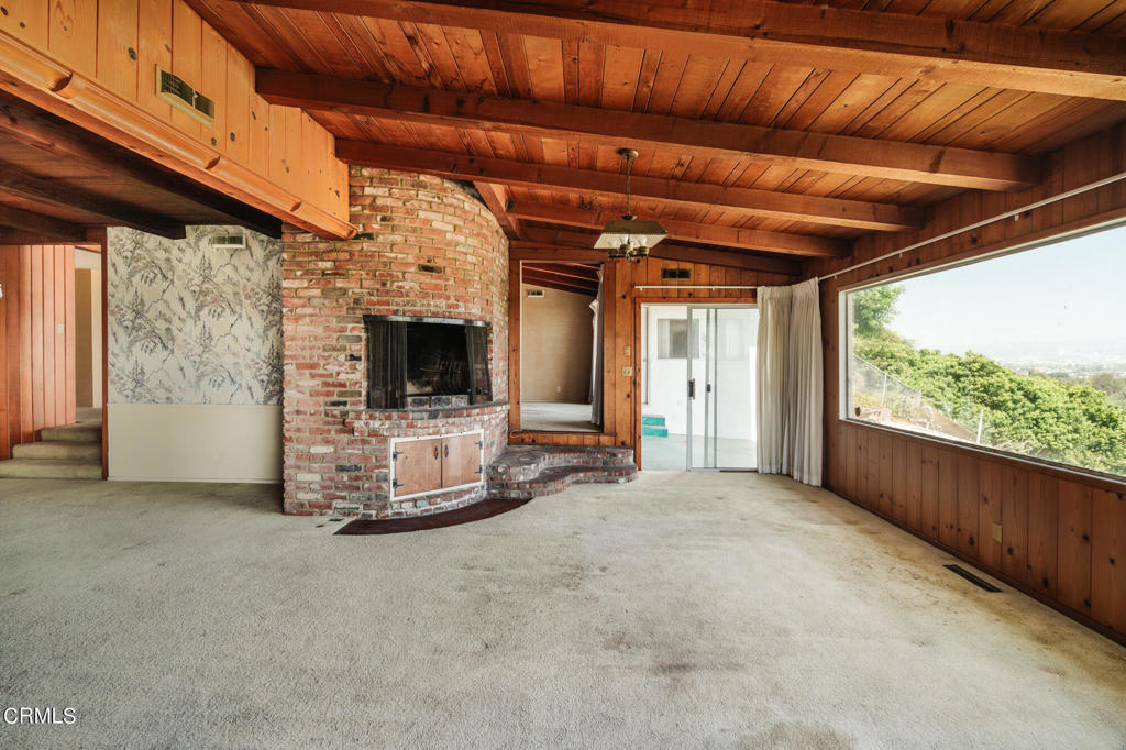 5207 Veronica Street