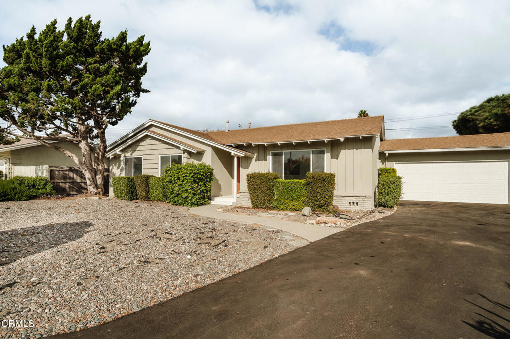 43 E Pamela Road