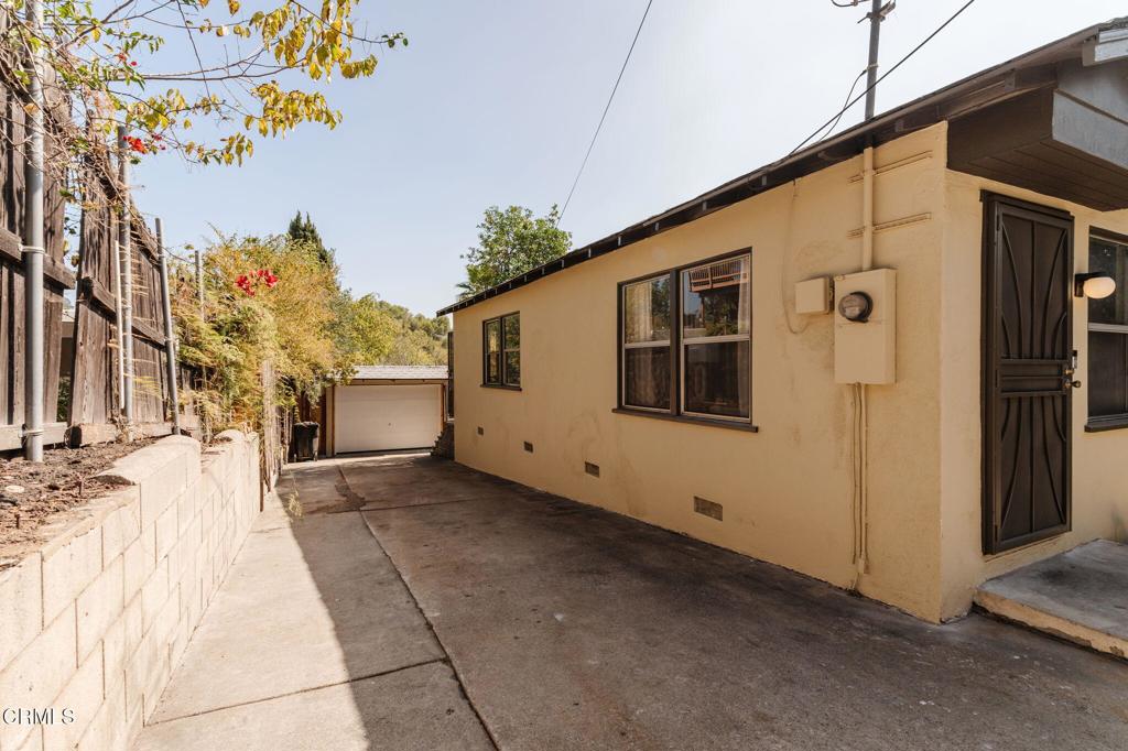 732 Onarga Avenue