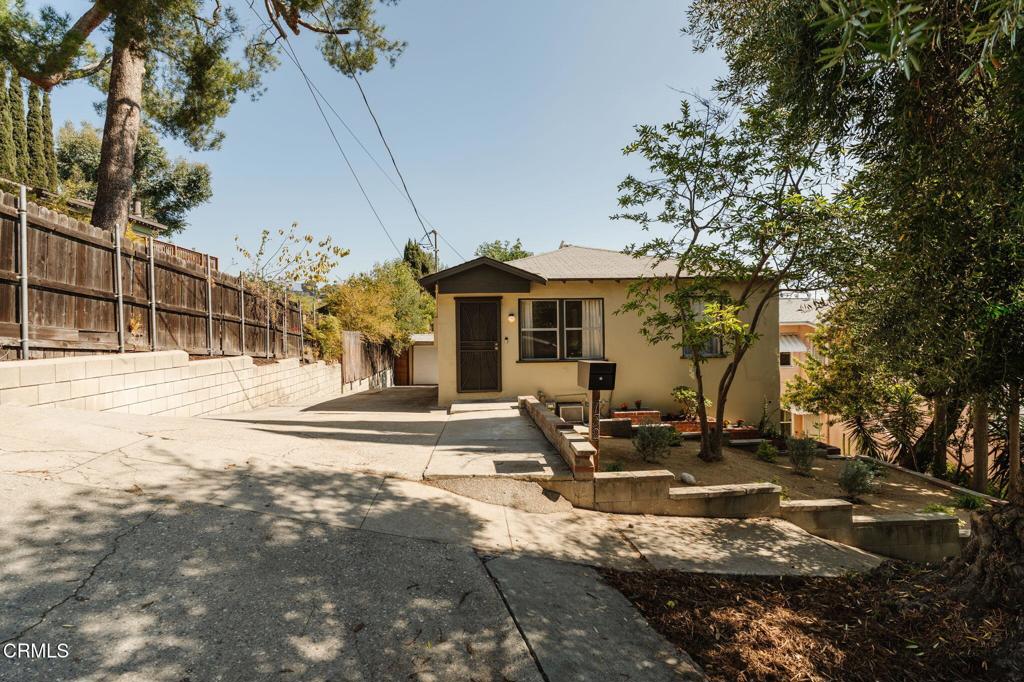 732 Onarga Avenue