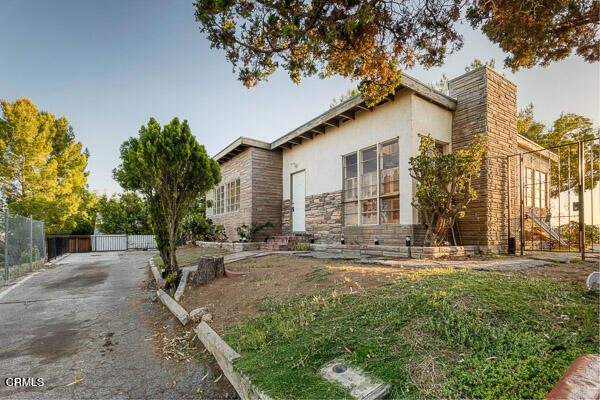 1320 Corona Drive