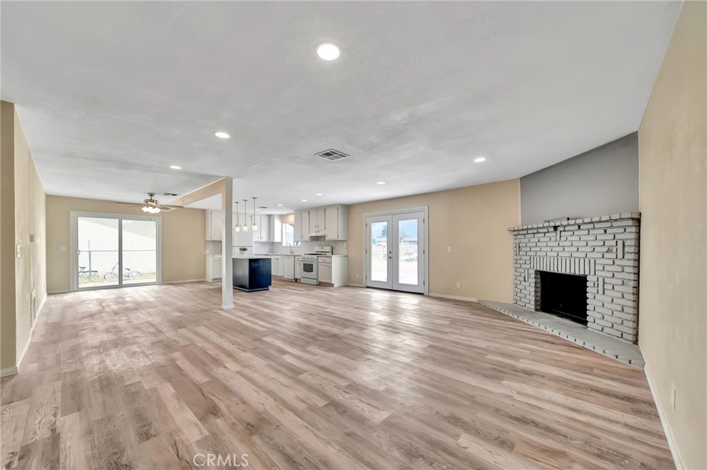 9654 E Avenue S12
