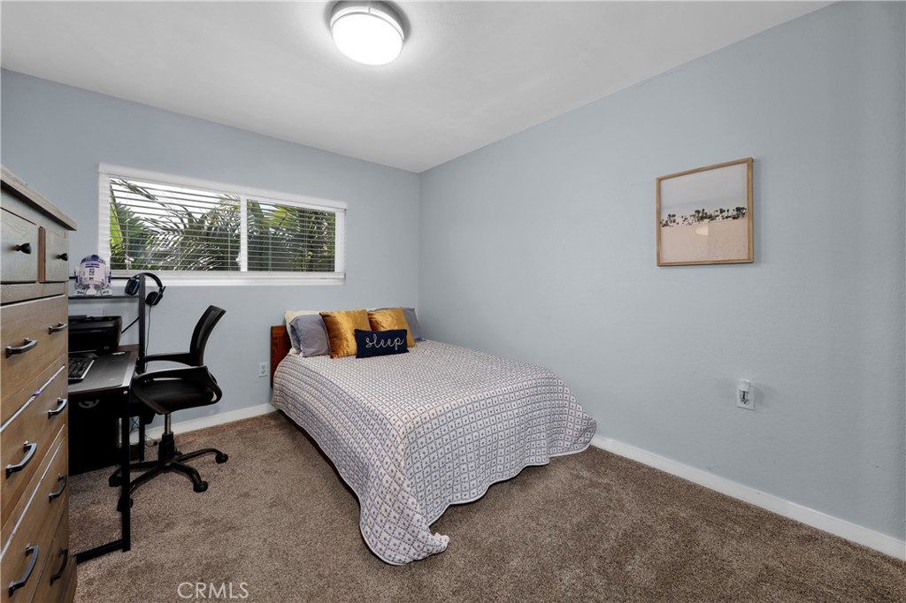 410 W Electric Avenue 410B