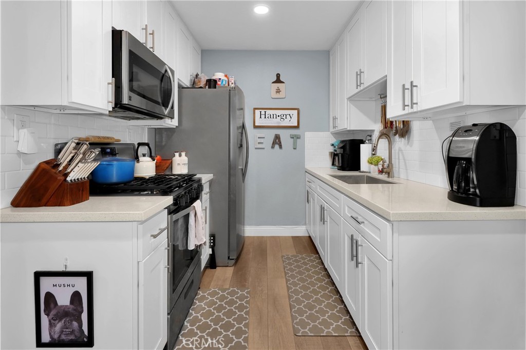 410 W Electric Avenue 410B