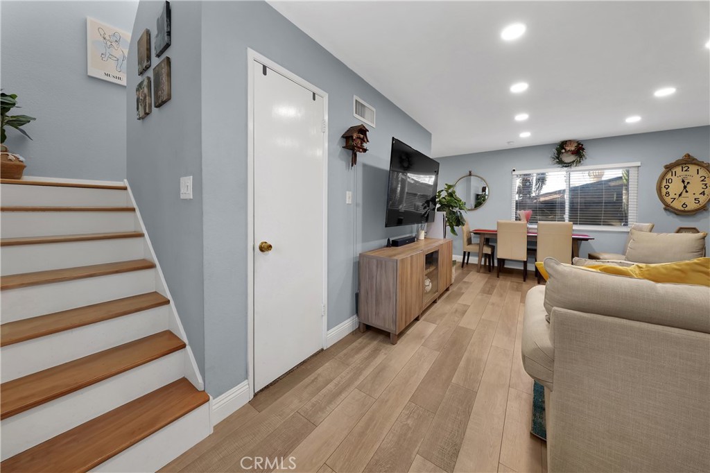 410 W Electric Avenue 410B