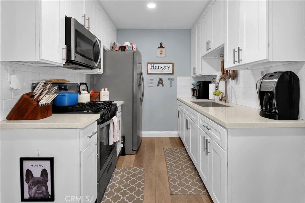 410 W Electric Avenue 410B